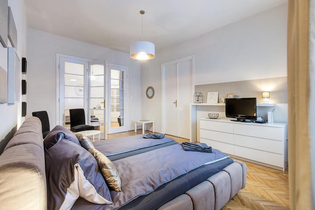 Brighthome Castle District Budapest Ngoại thất bức ảnh